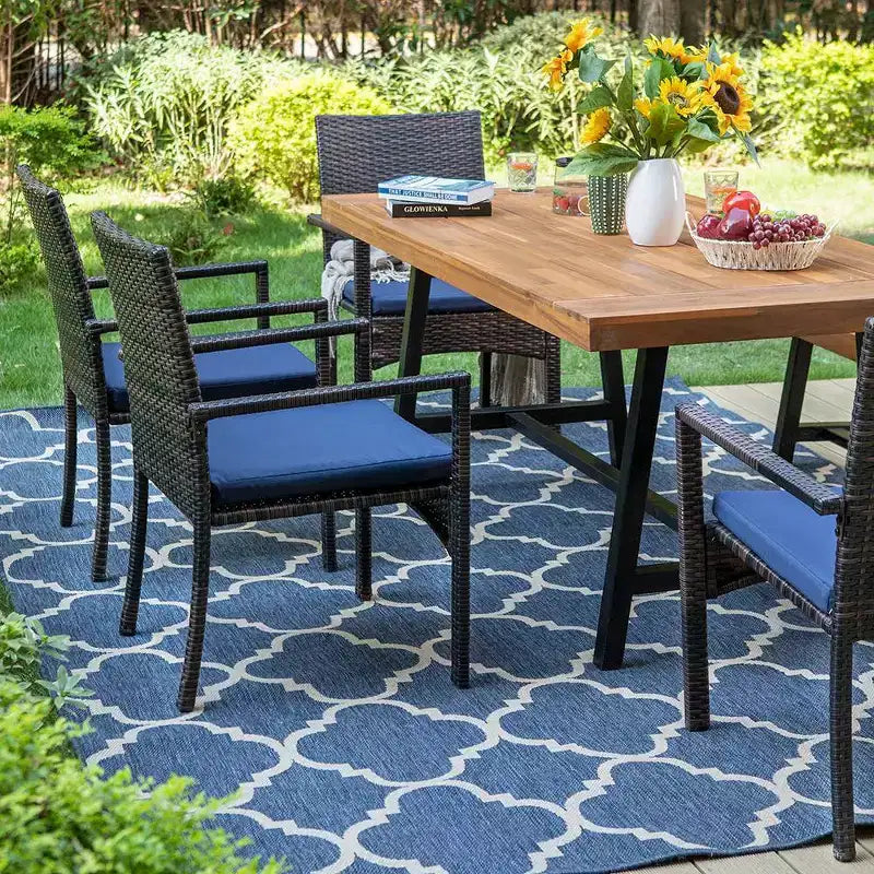 Set da pranzo da 6 pezzi per patio: tavolo in legno di acacia, panca, 4 poltrone in rattan - Captiva Designs