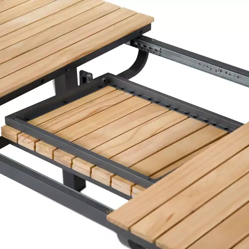 Greemotion 61,4"-93,9" Mackay Teak e Metallo Tavolo da Pranzo Rettangolare da Esterno con Prolunga a Farfalla Autoconservante: 8 Posti a Sedere