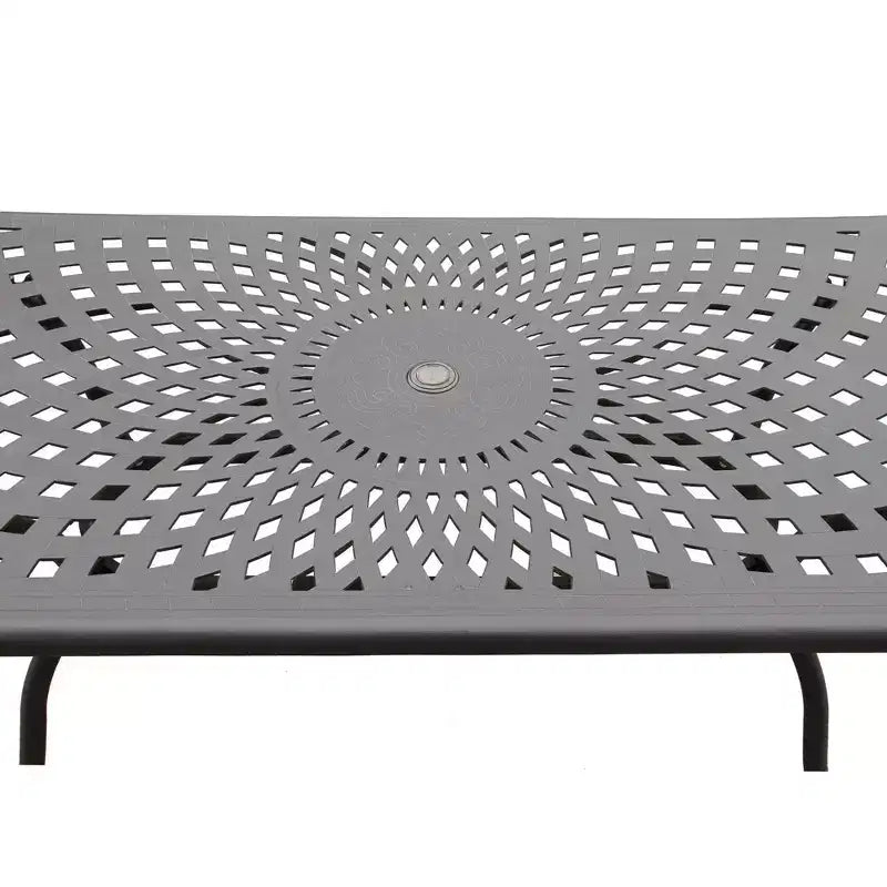 Tavolo da pranzo da esterno rettangolare moderno in alluminio a rete da 67" - Nero - Oakland Living
