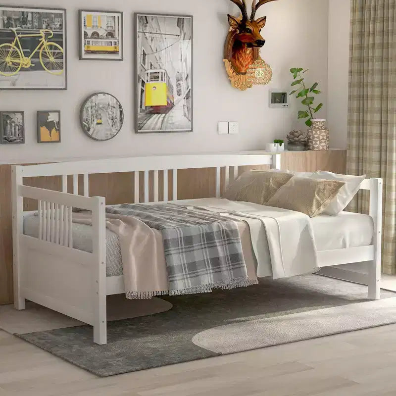 Daybed con struttura in legno massiccio Whisen Modern Design, dimensioni piazza singola