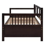 Daybed con struttura in legno massiccio Whisen Modern Design, dimensioni piazza singola