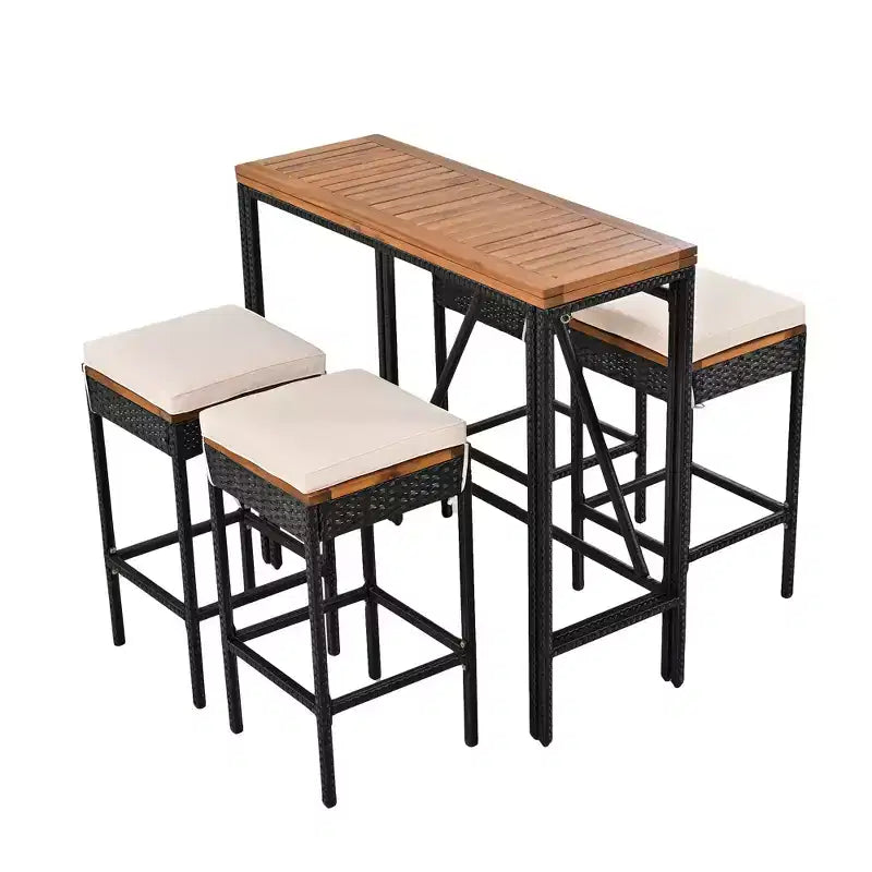Set da bar da esterno Whisen a 5 pezzi in vimini di rattan PE con tavolo pieghevole e cuscini