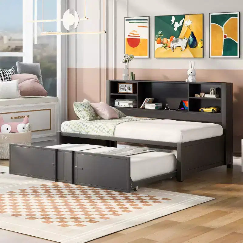 Letto a giorno in metallo Whisen, una piazza, con letto estraibile, ripiani e porte USB