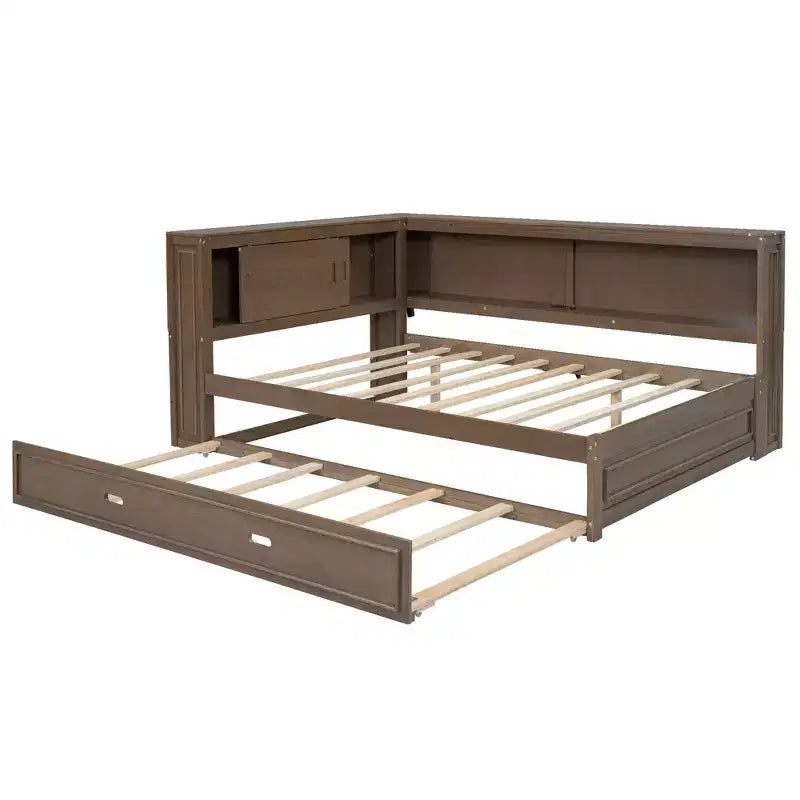 Daybed in legno Full Size Whisen con ripiani portaoggetti, USB, LED e letto estraibile a rotelle