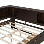 Daybed in legno Full Size Whisen con ripiani portaoggetti, USB, LED e letto estraibile a rotelle