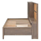 Letto da giorno/divano GDFStudio Byron con mensole e porte USB, dimensioni singole