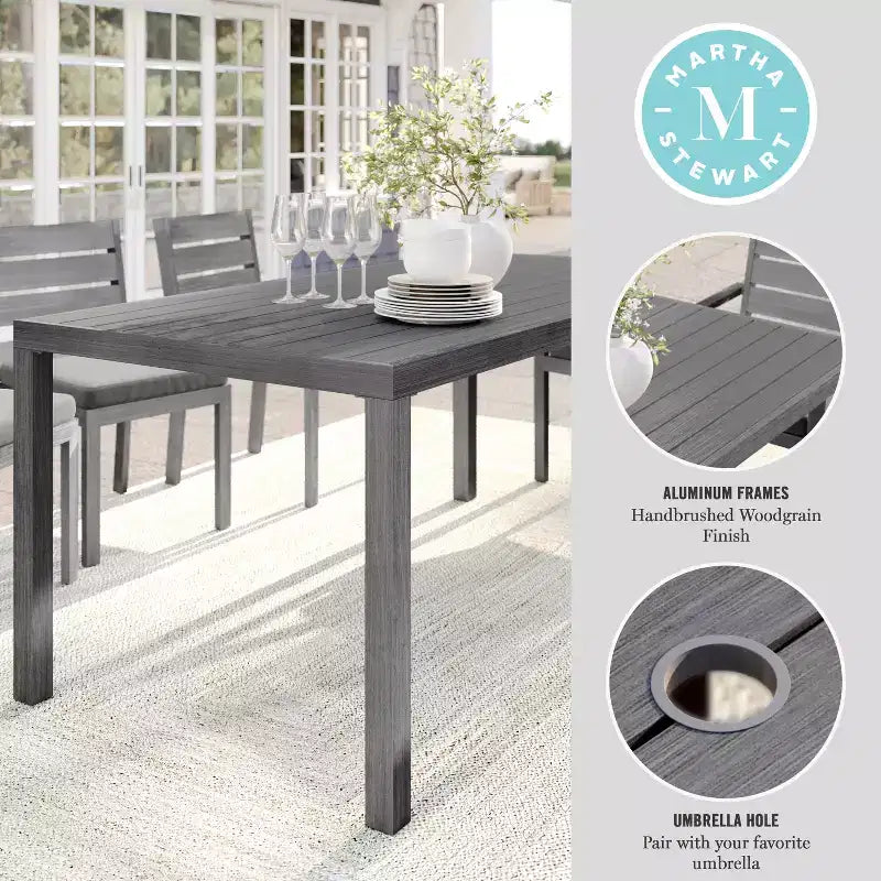Martha Stewart Bedford 71 Tavolo da esterno-interno con finitura in alluminio spazzolato effetto venature del legno