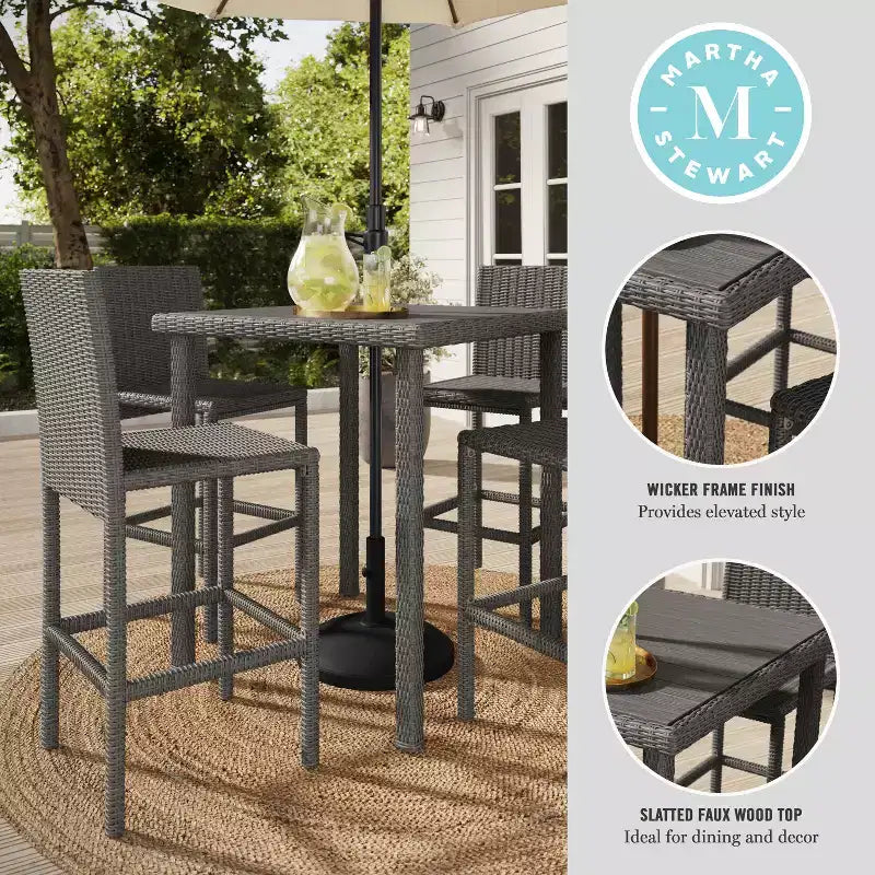 Tavolo da bar alto da esterno/interno Martha Stewart Bedford con piano in legno composito in vimini effetto rattan