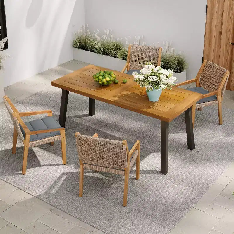 Set da pranzo da esterno Christopher Knight Home Neva, 5 pezzi, industriale, in legno di acacia e vimini, con cuscini