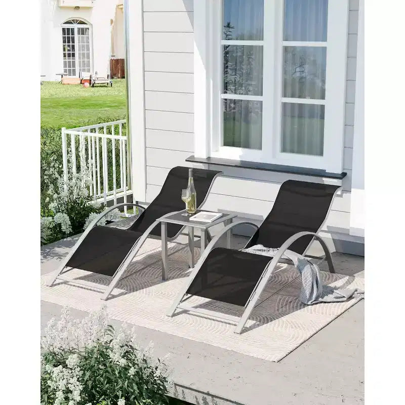 Set di 3 sedie a sdraio da esterno, sdraio da giardino/piscina/spiaggia con braccioli e tavolino laterale, per piscina, cortile