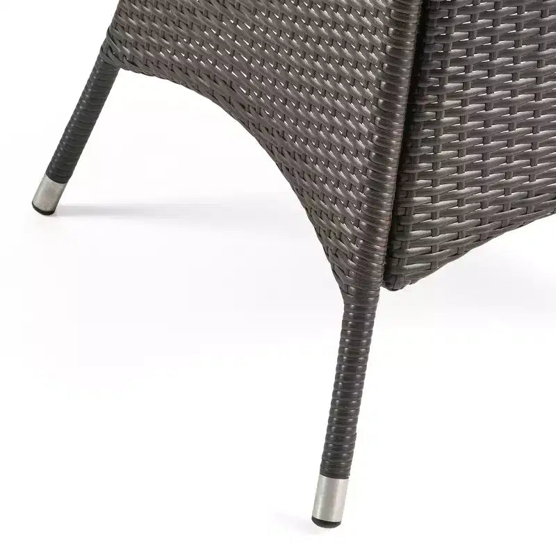 GDFStudio Dilon Tavolo da pranzo quadrato in finto rattan e ferro da esterno