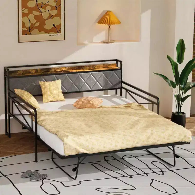 Struttura letto a giorno in metallo matrimoniale Karl Home con letto estraibile a scomparsa e stazione di ricarica con testiera imbottita con contenitore e luci LED