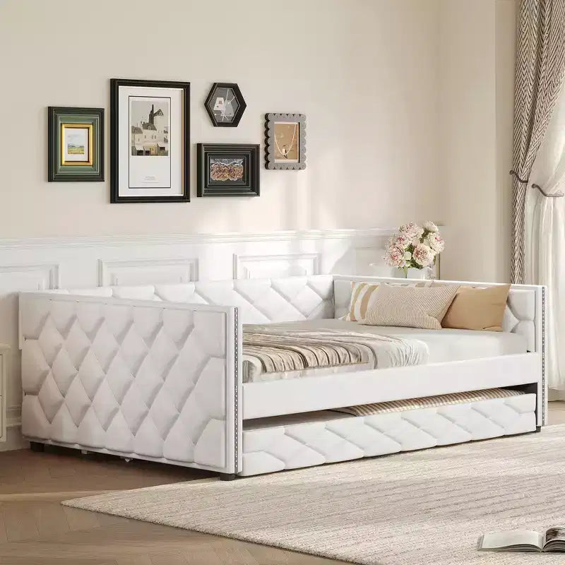 Divano Letto Imbottito Whisen Full XL con Letto Estraibile, Divano Letto, Letto per Ospiti con Struttura in Legno Massello di Pino, Pelle PU, Braccioli Trapuntati