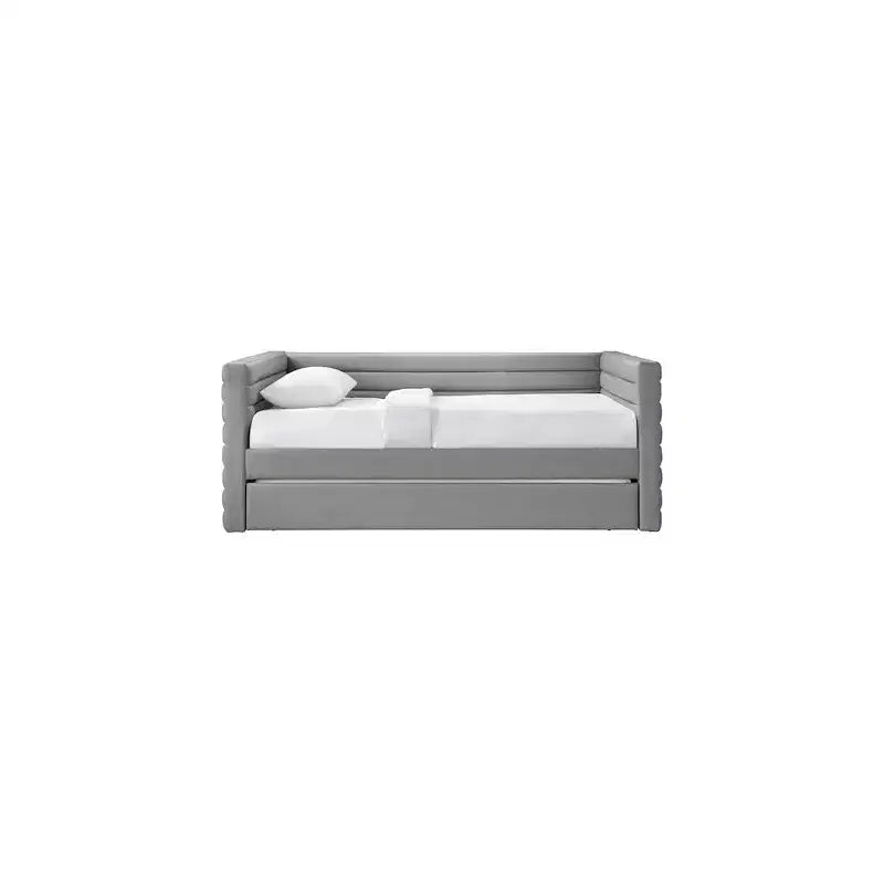 Meridian Furniture, Letto a giorno doppio in pelle vegana Beverly