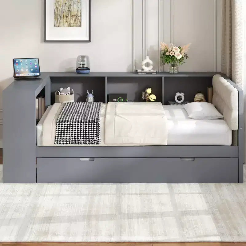 Letto a Giorno Matrimoniale/Una Piazza e Mezza con Ripiani Portaoggetti, Letto Estraibile, Stazione di Ricarica e Testiera Imbottita - ModernLuxe