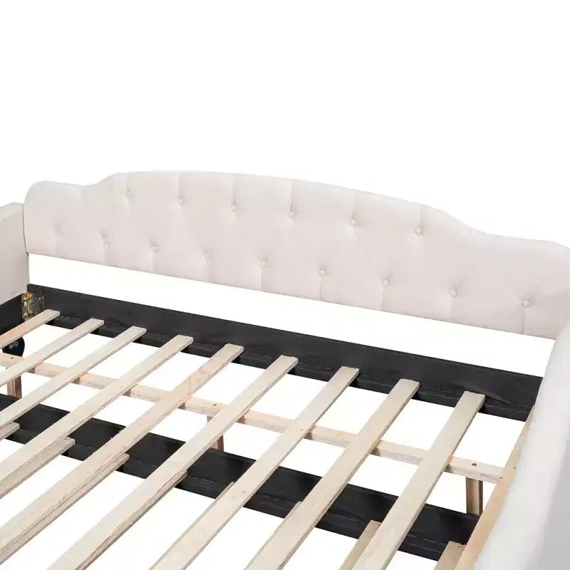Divano letto imbottito in tessuto tufted con schienale trapuntato, struttura in legno, misura matrimoniale, per camera da letto, beige