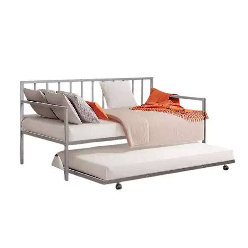 Divano letto Royal Hampton con letto estraibile, struttura in metallo aperta a doghe color argento