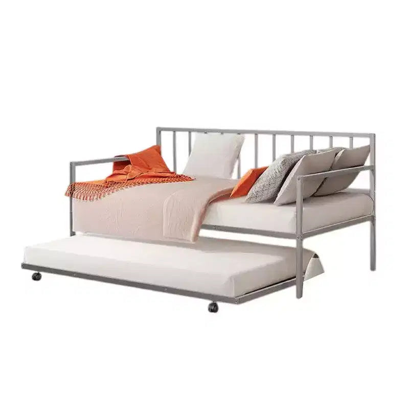 Divano letto Royal Hampton con letto estraibile, struttura in metallo aperta a doghe color argento