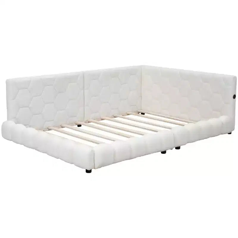 Letto imbottito a piattaforma, misura matrimoniale, con porte USB e cintura LED, struttura a divano letto angolare in tessuto Teddy in legno per soggiorno, camera da letto, bianco