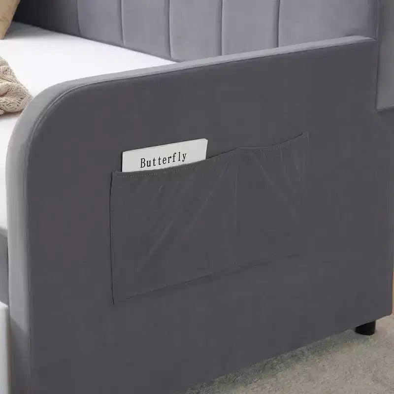 Struttura letto a giorno imbottita matrimoniale Zeus & Ruta con letto estraibile per camera da letto, soggiorno, camera degli ospiti