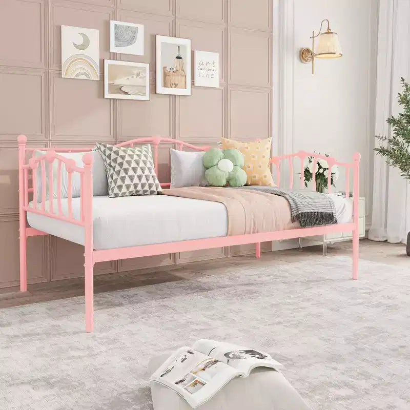 Modern Heart-Shaped Twin Metal Daybed with Pull-Out Trundle  Heavy Duty Steel Slats, Noise-Free, Space-Saving Sofa Bed Frame for Bedroom,Living Room