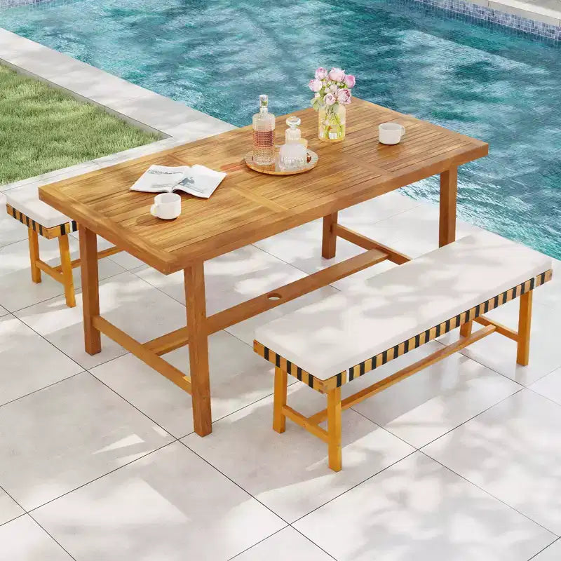 Set da pranzo da patio Gymax 3 pezzi con tavolo rettangolare e 2 panche con foro per ombrellone da 1,97".