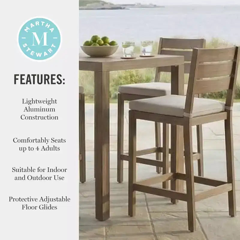 Set da patio in alluminio Martha Stewart Bedford da 3 pezzi, 2 sgabelli da bar con cuscini, tavolo da patio quadrato da 35,5
