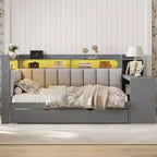 Letto a giorno angolare full size con ripiani contenitori e letto estraibile, letto angolare in legno con stazione di ricarica e luce LED, scrivania e testiera e schienale imbottiti