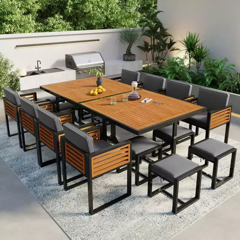 GDFStudio Ernest Set da pranzo moderno da giardino in legno di acacia con 2 tavoli, 8 sedie imbottite e 8 pouf, 18 pezzi