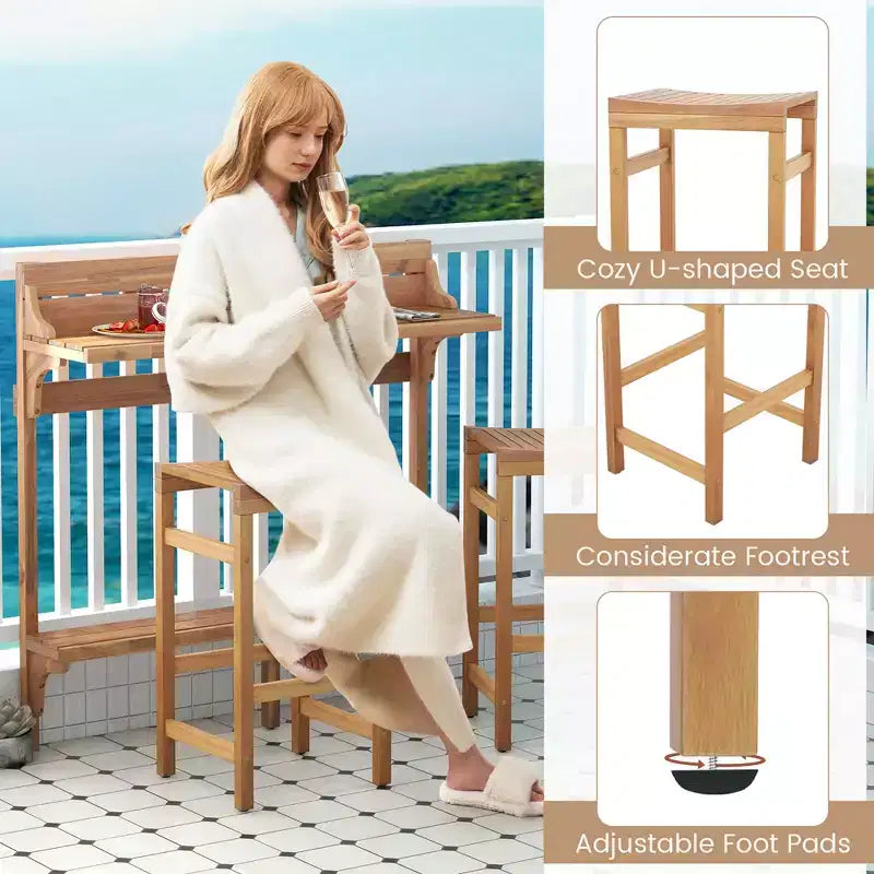 Set da tavolo da balcone Costway 3 pezzi in legno di acacia con poggiapiedi e seduta in legno curvato