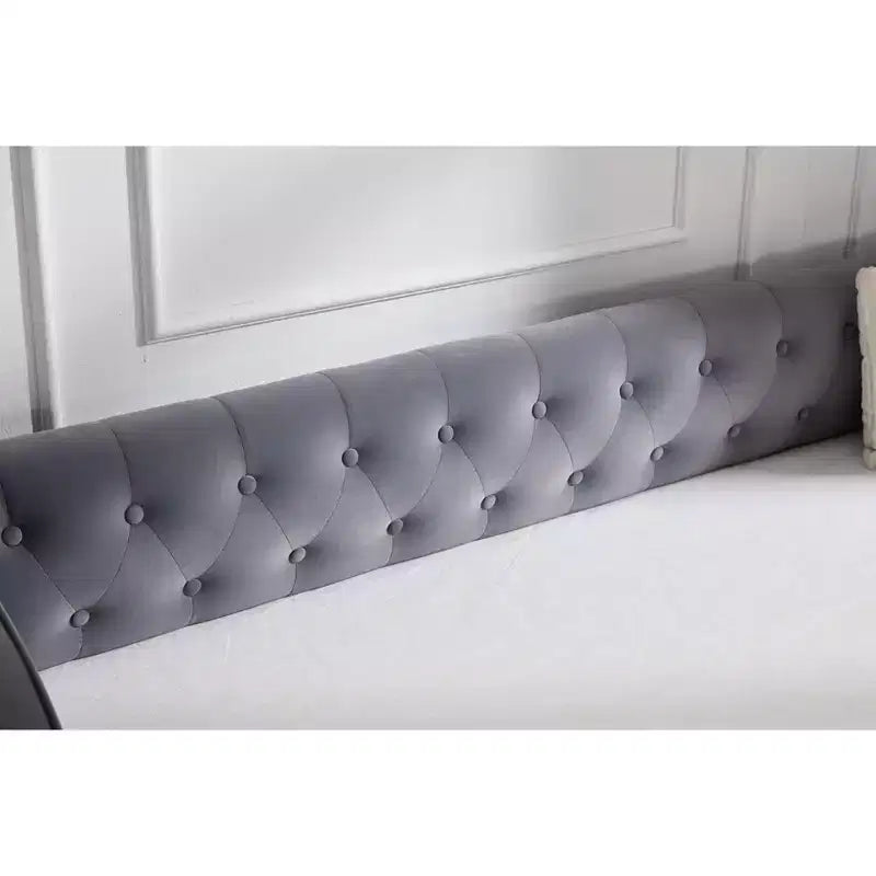 Letto singolo con rotelle, Divano letto in velluto con porta USB, Tasche laterali, Schienale capitonné per camera da letto, soggiorno - ModernLuxe