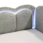Divano letto moderno in legno imbottito con luci LED e letto estraibile Charlotte GDFStudio
