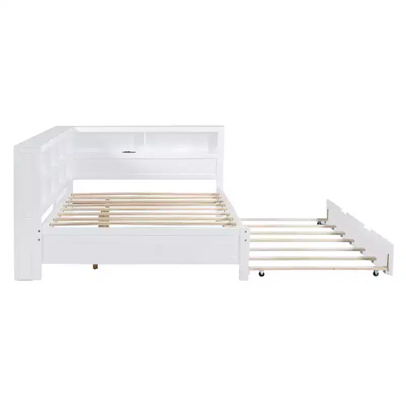 Daybed completo in legno con letto estraibile singolo, ripiano portaoggetti e porte di ricarica USB, bianco