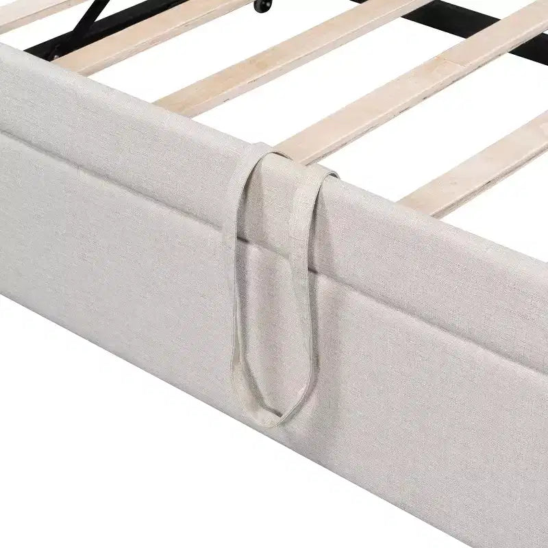 Letto a giorno imbottito ModernLuxe da una piazza a king size con letto estraibile a scomparsa e porte di ricarica USB, tessuto in lino, capacità 180 kg