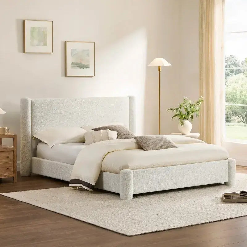 Struttura letto a piattaforma imbottita in bouclé color crema con testiera ampia, Queen, 1 posto