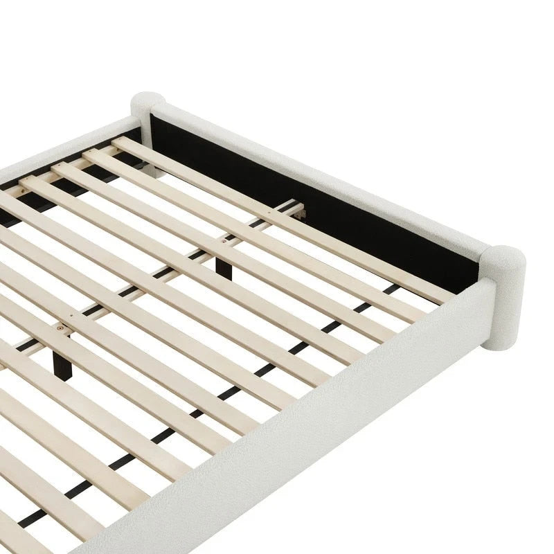 Struttura letto a piattaforma imbottita in bouclé color crema con testiera ampia, Queen, 1 posto