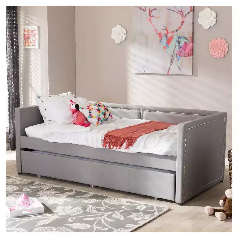 Baxton Studio Twin Raymond Divano letto moderno e contemporaneo in tessuto con borchie e letto estraibile per ospiti grigio: struttura in legno di gomma