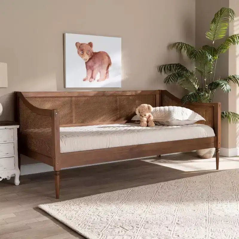 Divano letto Ogden in legno e rattan sintetico con gambe tornite - Baxton Studio: metà secolo, non richiede rete a molle