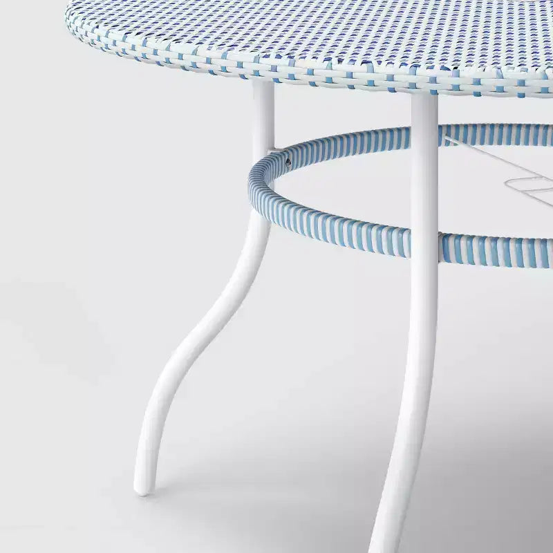 Tavolino rotondo da patio in vimini blu/bianco - Roller Rabbit x