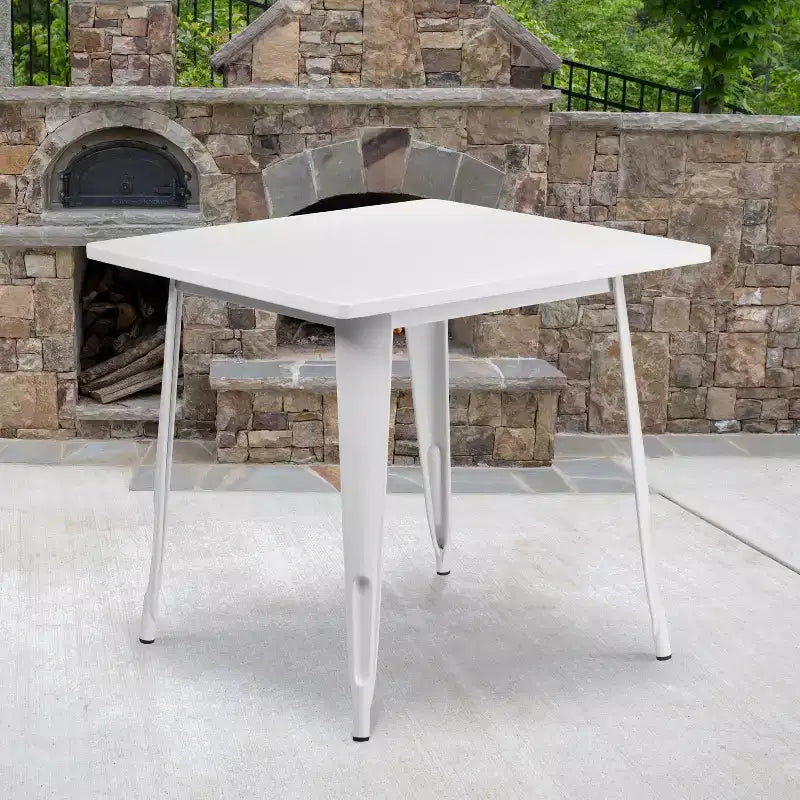Tavolo quadrato da interno/esterno in metallo di livello commerciale Flash Furniture 31.5