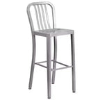 Set da tavolo da bar rotondo in metallo per interni ed esterni Flash Furniture di grado commerciale da 24 pollici con 2 sgabelli con schienale a doghe verticali