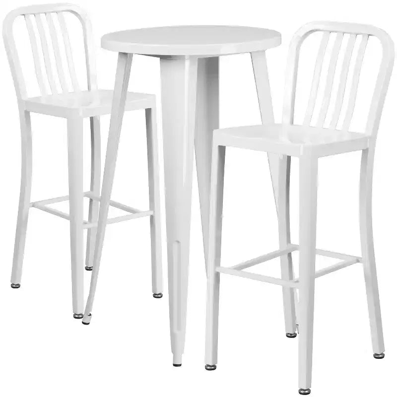 Set da tavolo da bar rotondo in metallo per interni ed esterni Flash Furniture di grado commerciale da 24 pollici con 2 sgabelli con schienale a doghe verticali