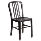 Set da tavolo Flash Furniture di livello commerciale rotondo da 24 pollici in metallo per interni ed esterni con 2 sedie con schienale a doghe verticali