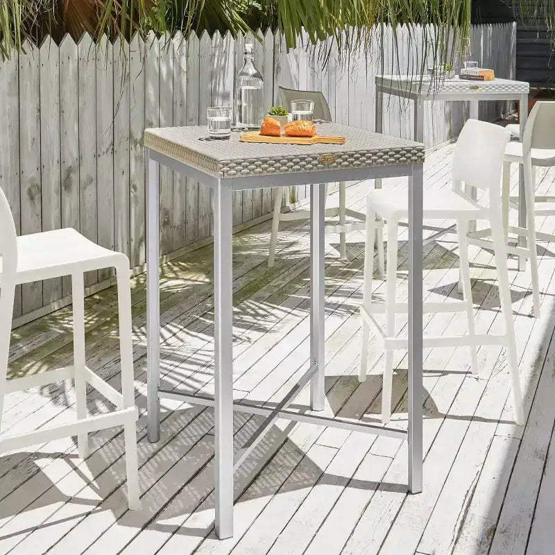 Tavolo da bar Russ in rattan con gambe in alluminio - Lagoon