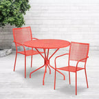 Tavolo da Patio in Acciaio Rotondo da 35,25 Pollici per Interni/Esterni di Grado Commerciale Flash Furniture Oia con 2 Sedie con Schienale Quadrato