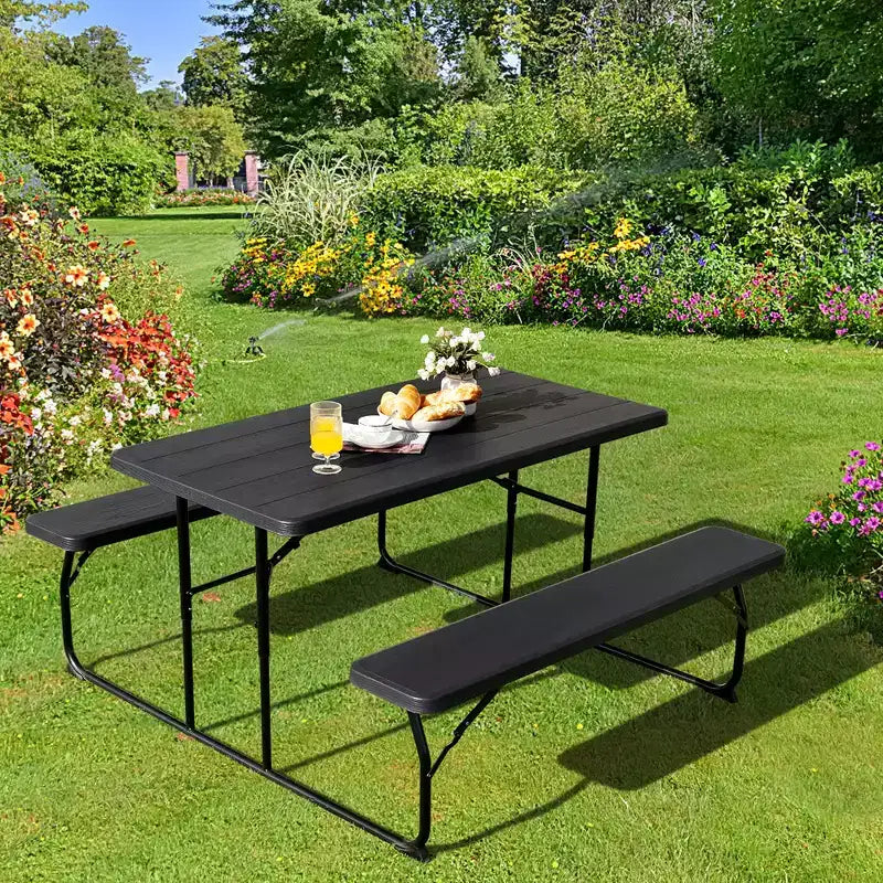 Set da Tavolo e Panche Pieghevoli Costway per Campeggio BBQ con Struttura in Acciaio Bianco/Nero