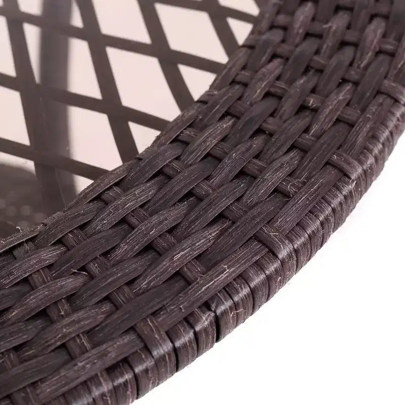 Tavolino da caffè rotondo in rattan e vimini Costway con ripiano in vetro e telaio in acciaio, arredamento da patio con ripiano inferiore