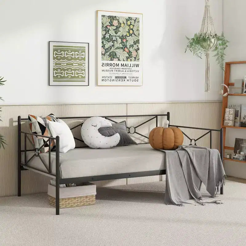 Costway Twin Metal Daybed Frame with Slats Classic Mattress Foundation Bed Sofa White\Black