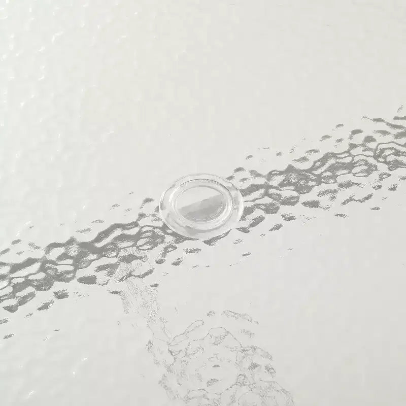 Tavolo da patio commerciale Flash Furniture Tory con piano in vetro temperato, foro per ombrellone e struttura in tubi d'acciaio