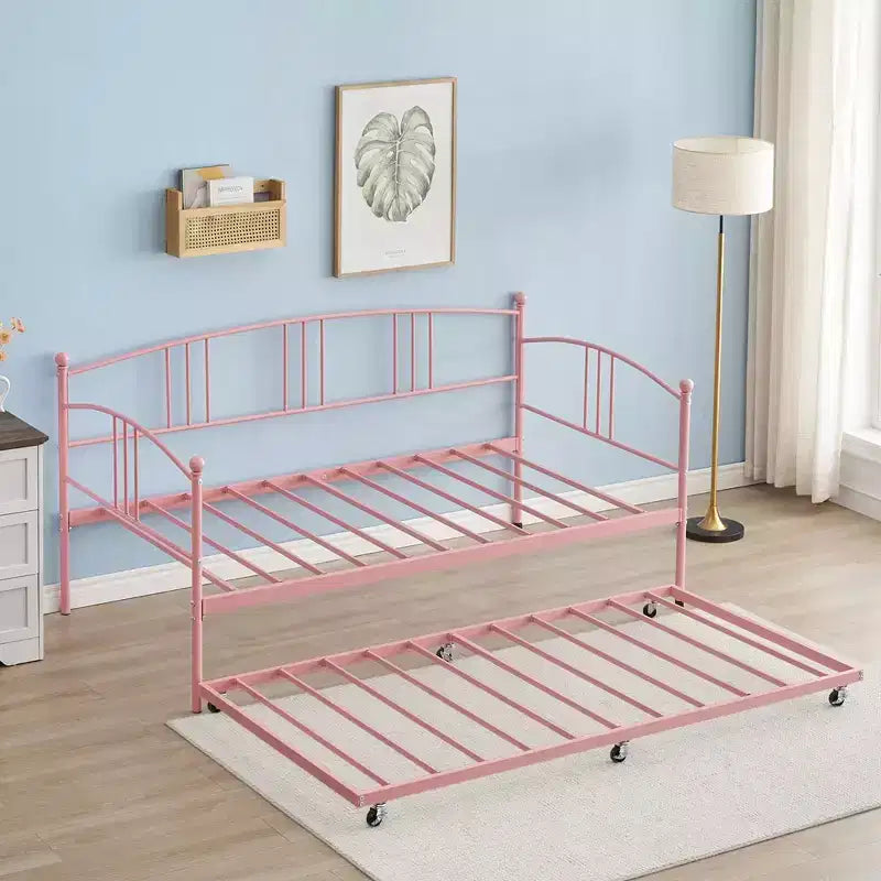 Garvee Letto da giorno matrimoniale in metallo e rete estraibile, Divano letto - Room & Joy